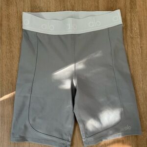 ALO Yoga Gray Bike Shorts Seamless Performance Fit